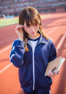 国内老熟女粗口对白在线视频HD_十万网红美女美酱